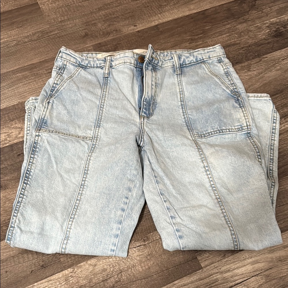 Light High Rise Slim Straight Jeans